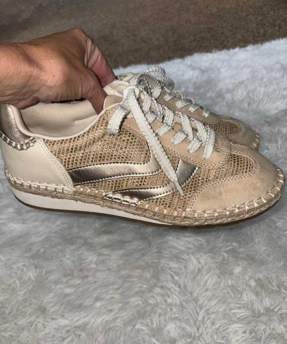 Universal Thread “Ryker Flats” Women’s 8 Lace Sneaker. Comf. Exc. Condition